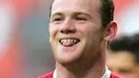 Switch 2独家首曝：半透明Nitro Deck 2手柄限量版震撼亮相！