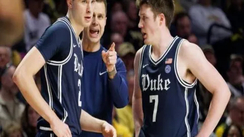 U20亚洲杯首秀惊现5秒红牌！震撼瞬间！→ 亚洲杯U20首战现惊悚5秒红牌！瞬间震惊！